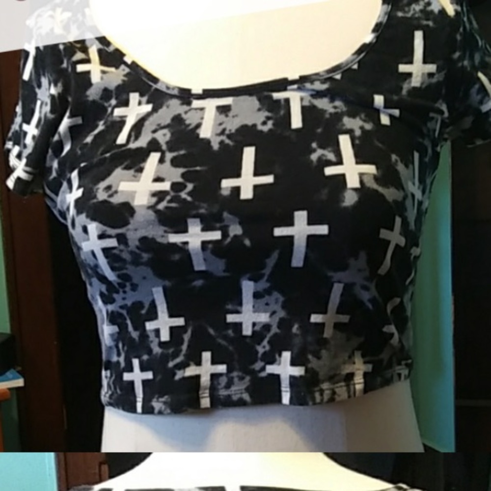 Cross crop top